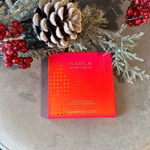 NABLA Miami Light Glitter Palette